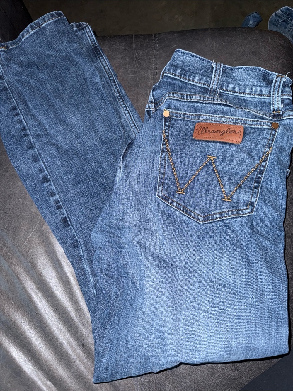 Wrangler Blue Denim Jeans with Leather Patch and Contrast Stitching - Picture 2 of 5